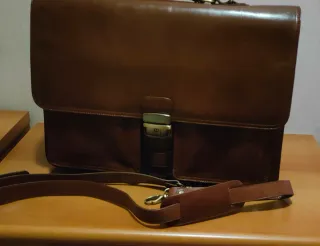 Borsa avvocato in pelle marrone nuova
