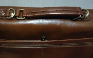 Borsa avvocato in pelle marrone nuova