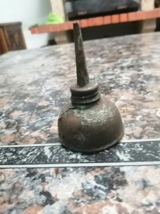 Almotolia antiga para óleo