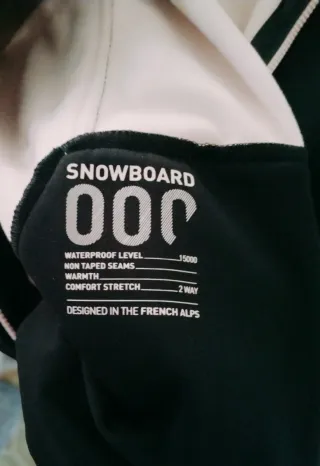 Chaqueta Decathlon Negra con Cremallera