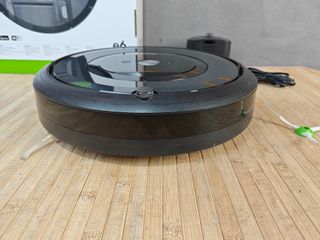 Robot aspirador con Wi-Fi iRobot Roomba e6192
