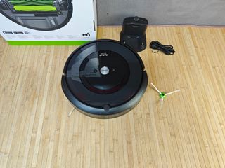 Robot aspirador con Wi-Fi iRobot Roomba e6192
