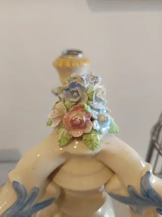 Candelabro antiguo Modernista pintado a mano