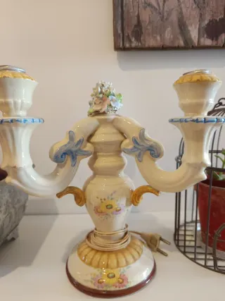Candelabro antiguo Modernista pintado a mano