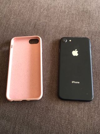 iPhone 8 64GB Negro + Funda Rosa