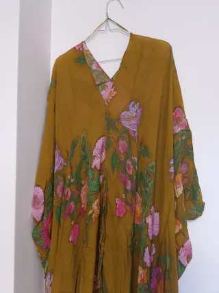 Vestido flores ZW Collection Zara Talla Única