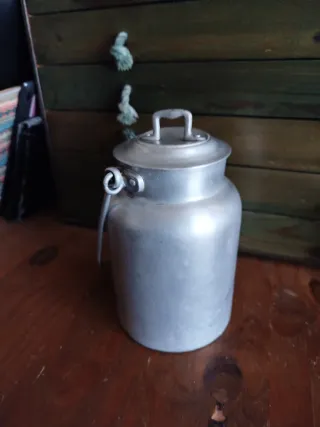 Lechera antigua 1 1/2 L - Más de 70 años