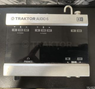 Native Instruments Traktor Audio 6