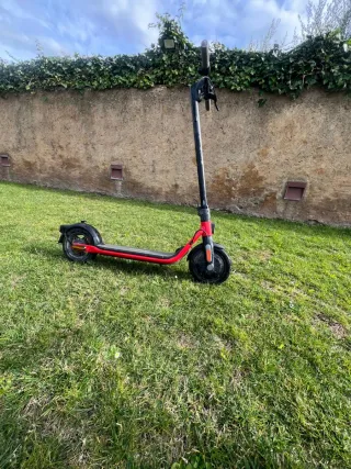 Patinete Eléctrico Rojo ninebot model: D18E