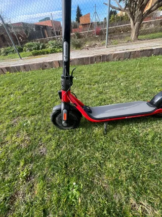 Patinete Eléctrico Rojo ninebot model: D18E