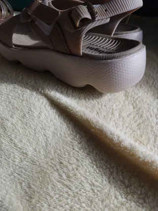 Sandalias Mujer Nuevas Oro y Verde Oliva 12 todo