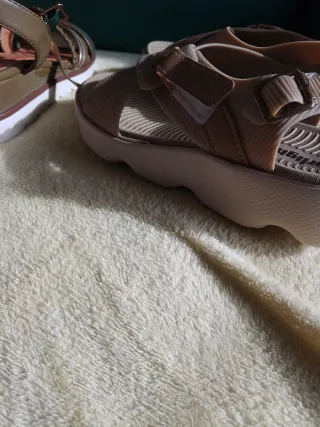 Sandalias Mujer Nuevas Oro y Verde Oliva 12 todo