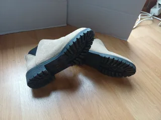 Botines planos serraje beige