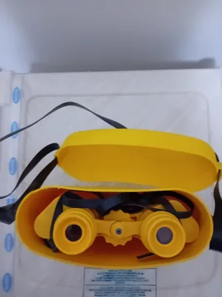 Binocolo giallo