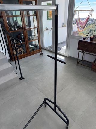 Perchero profesional metal negro/plata