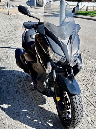 Yamaha X-MAX 400 2015 Negra