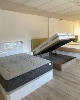 Canapé y Colchón Nuevos