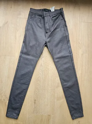 Pantalones Stradivarius grises talla 40