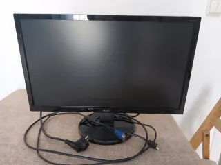 Monitor Acer K22HQL 50cm x 30cm 22" con cables