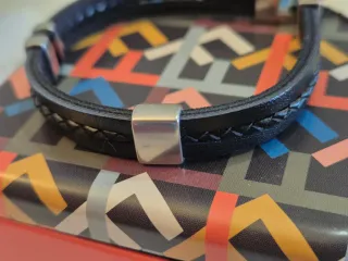 Pulsera Fossil Cuero Negro y Plata