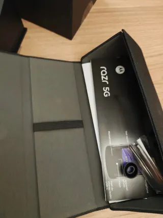 Custodia Motorola Razr 5G