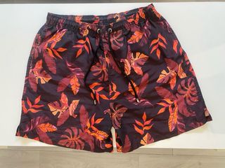 Bañador corto estampado hojas