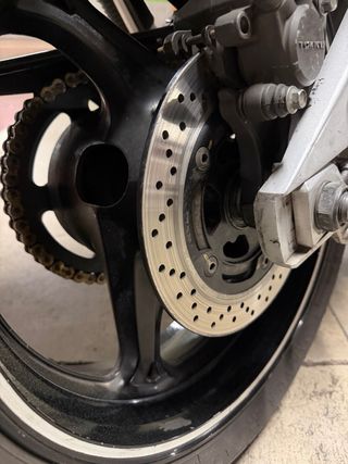 Naked SUZUKI GSR-600 (CAMBIO DE NOMBRE INCLUIDO)