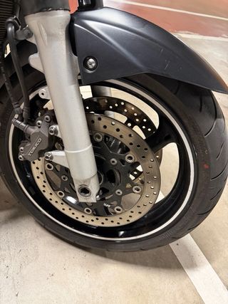 Naked SUZUKI GSR-600 (CAMBIO DE NOMBRE INCLUIDO)