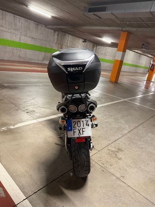 Naked SUZUKI GSR-600 (CAMBIO DE NOMBRE INCLUIDO)