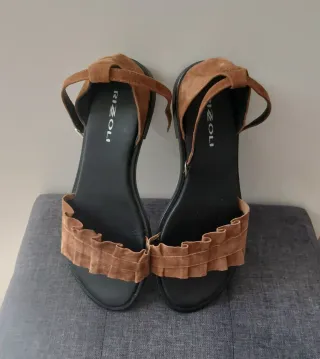 Sandali Rizzoli cammello scamosciato