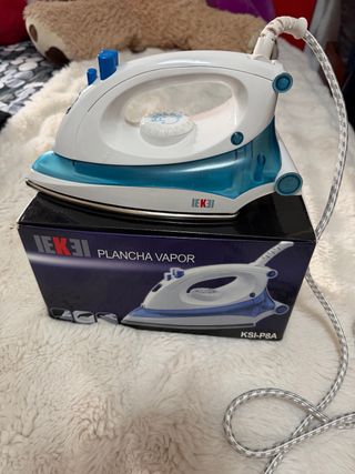 Plancha de Vapor IEK31 KSI-P8A