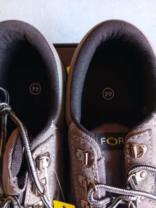 Botas de seguridad grises talla 44