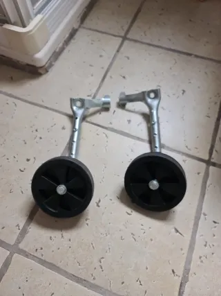 Ruedas de apoyo para bicicleta infantil