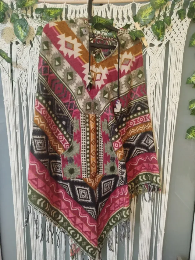 Poncho Multicolor con Flecos
