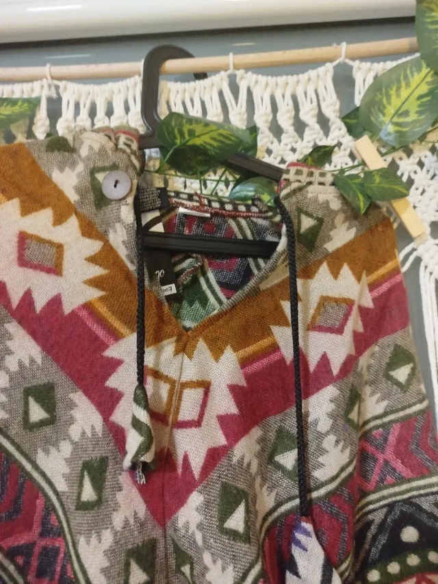 Poncho Multicolor con Flecos