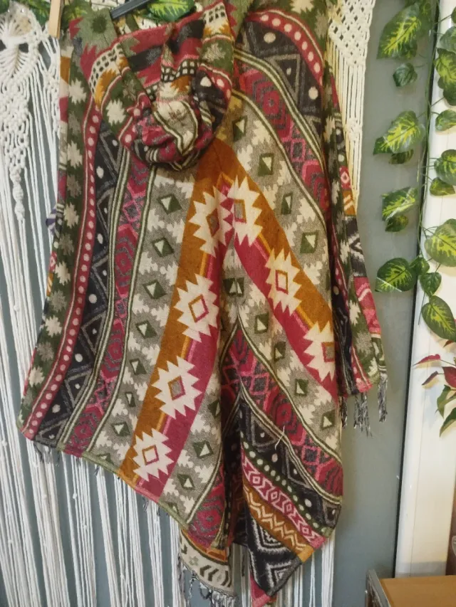 Poncho Multicolor con Flecos