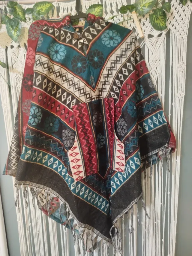 Poncho artesanal multicolor