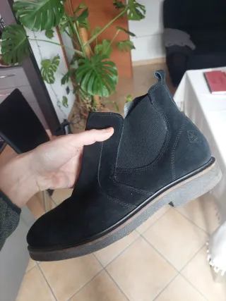 Stivaletti neri n.44