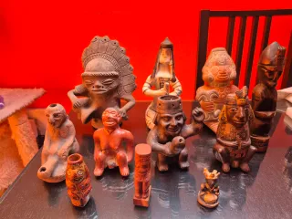 Figuras Precolombinas Antiguas
