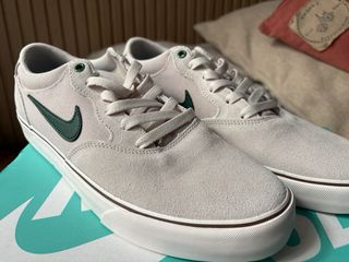 Nike SB Talla 43 Beige Nuevas