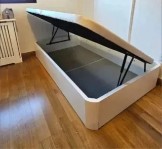 Canapé abatible + Cabecero + Mesitas