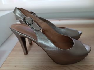 Sandalias de Estefanía Marco - T 38 Doradas