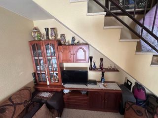 Mueble de salón de madera