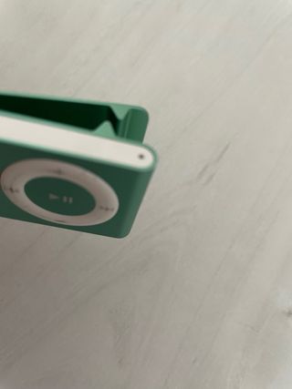 iPod Shuffle 2GB (2ª generación) con caja