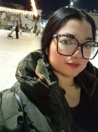 Busco trabajo como cuidadora