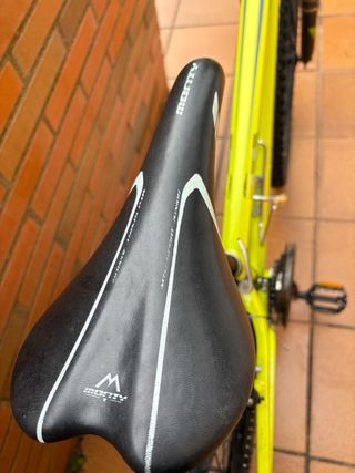 Bicicleta Monty Shimano Junior KV8 de 26''.