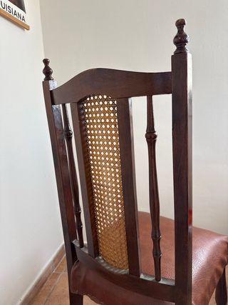 Silla de madera, rattan