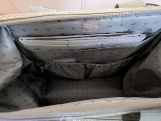 Mochila Walking Mum estrellas gris. Cómo nueva.