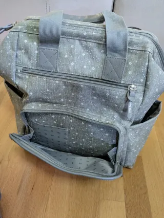 Mochila Walking Mum estrellas gris. Cómo nueva.