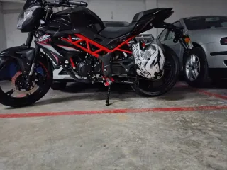 Benelli BN 125 Negra y Roja Con garantía 3años